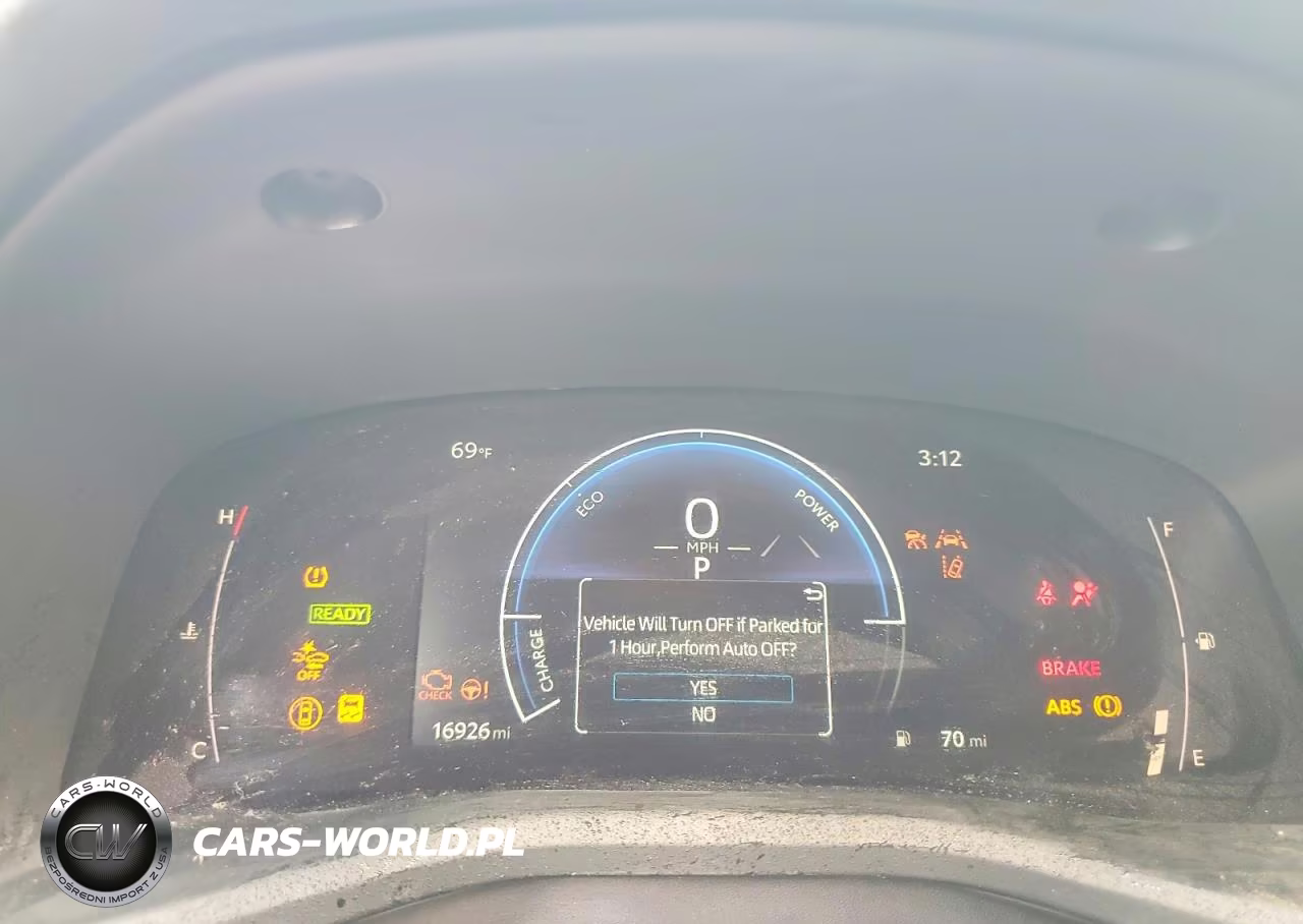 2025 Toyota Camry Le VIN:4T1DAACK1SU649508 - 9
