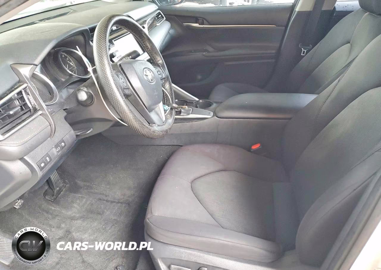 2018 Toyota Camry Le VIN:4T1B11HK1JU061459 - 7