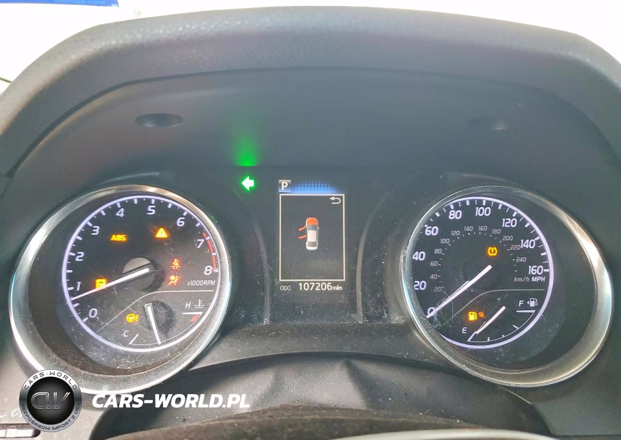 2018 Toyota Camry Le VIN:4T1B11HK1JU061459 - 9