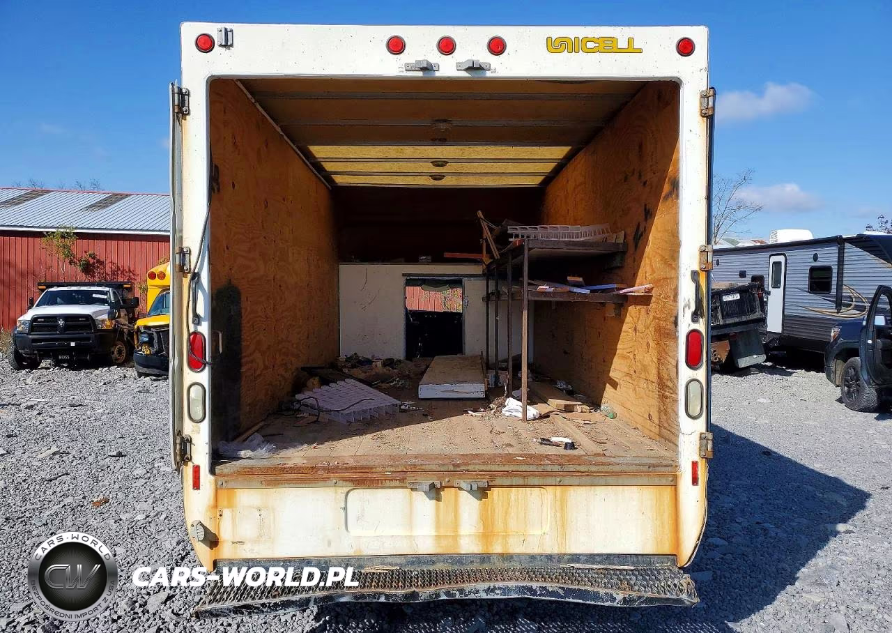 2007 Chevrolet Express G3500 Delivery Truck VIN:1GBJG31U071170256 - 10