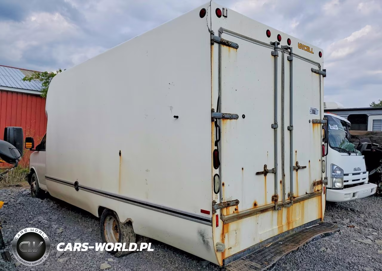 2007 Chevrolet Express G3500 Delivery Truck VIN:1GBJG31U071170256 - 2