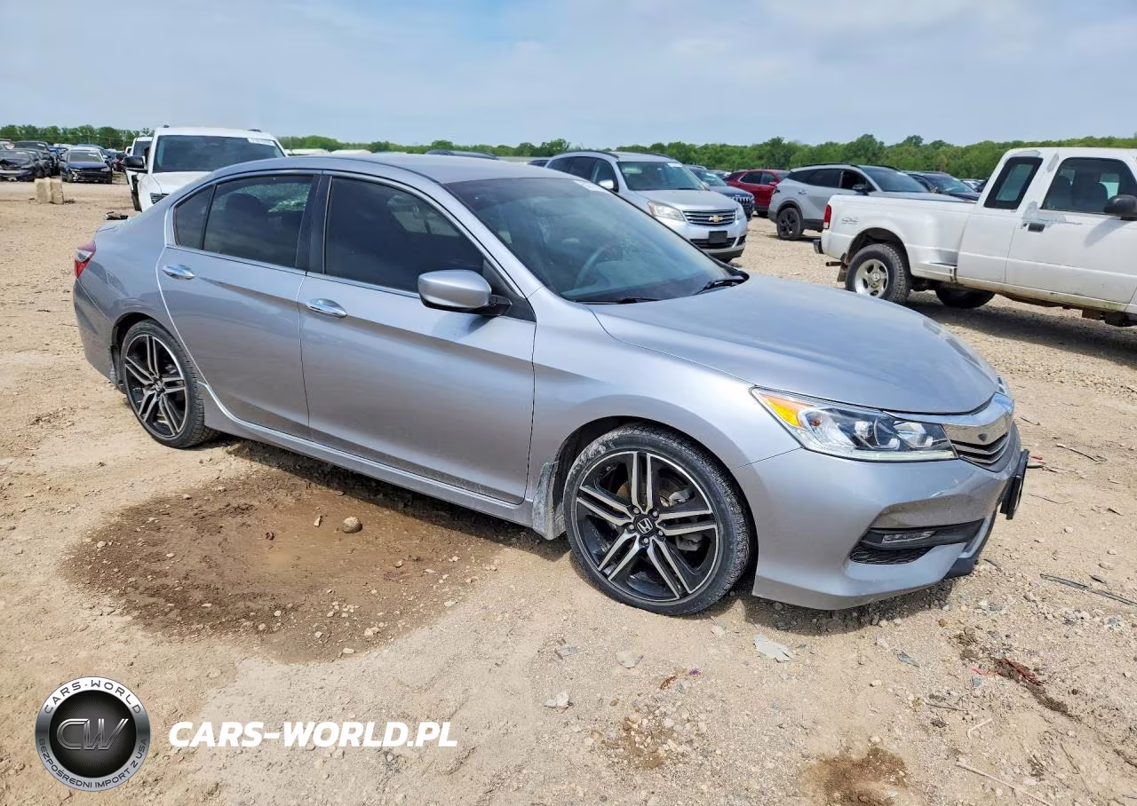 2017 Honda Accord Sport VIN:1HGCR2F54HA232819 - 4