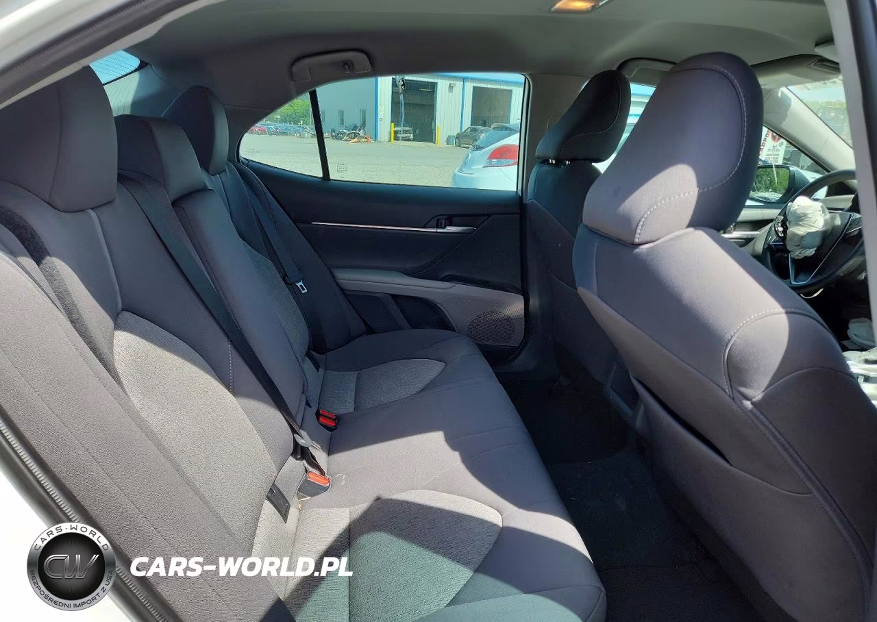 2024 Toyota Camry Le VIN:4T1C11AK1RU189386 - 10