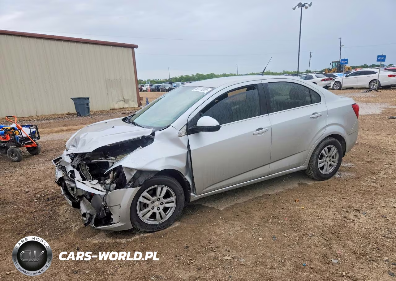 2013 Chevrolet Sonic Lt – zdjęcie 1 z 13