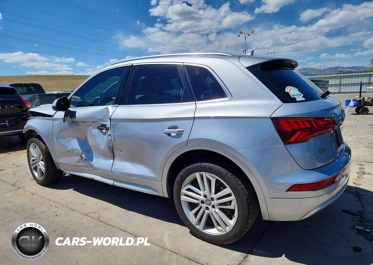 2018 Audi Q5 Premium Plus VIN:WA1BNAFY1J2212984 - 2