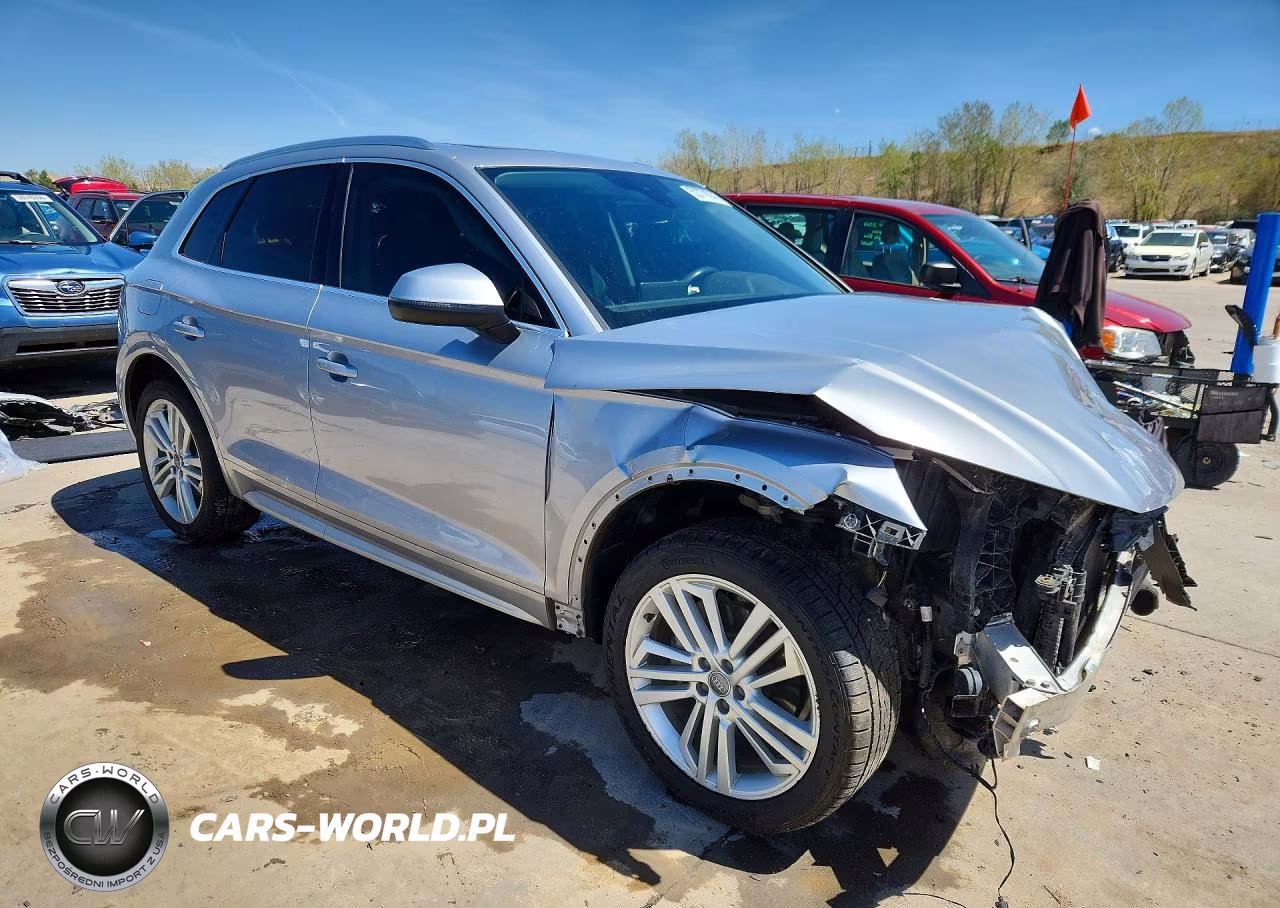 2018 Audi Q5 Premium Plus VIN:WA1BNAFY1J2212984 - 4