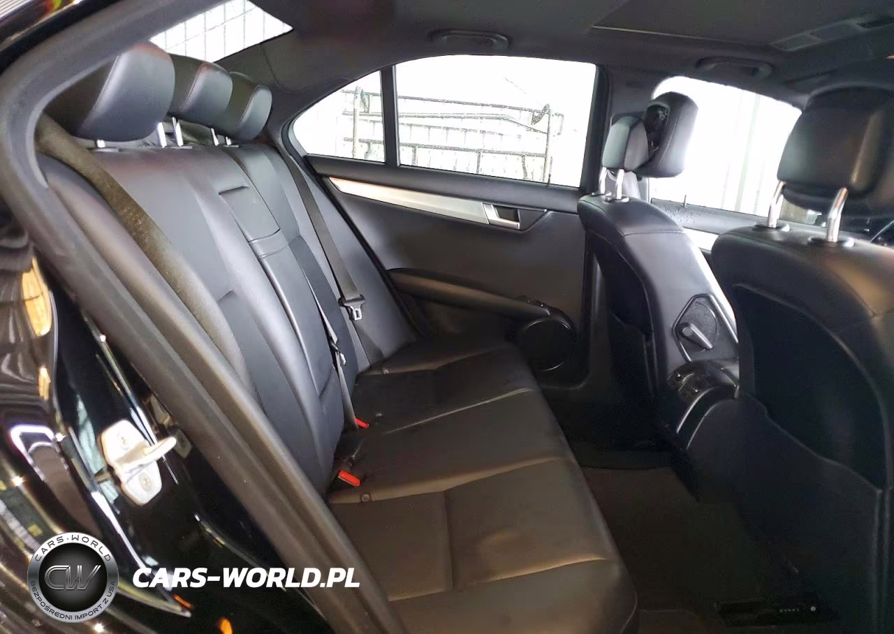 2013 Mercedes-Benz C 250 VIN:WDDGF4HB7DA779400 - 10
