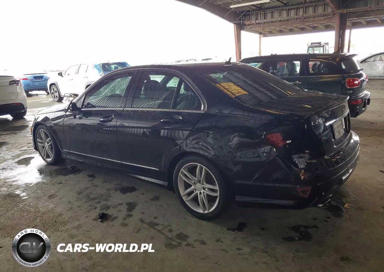 2013 Mercedes-Benz C 250 VIN:WDDGF4HB7DA779400 - 2