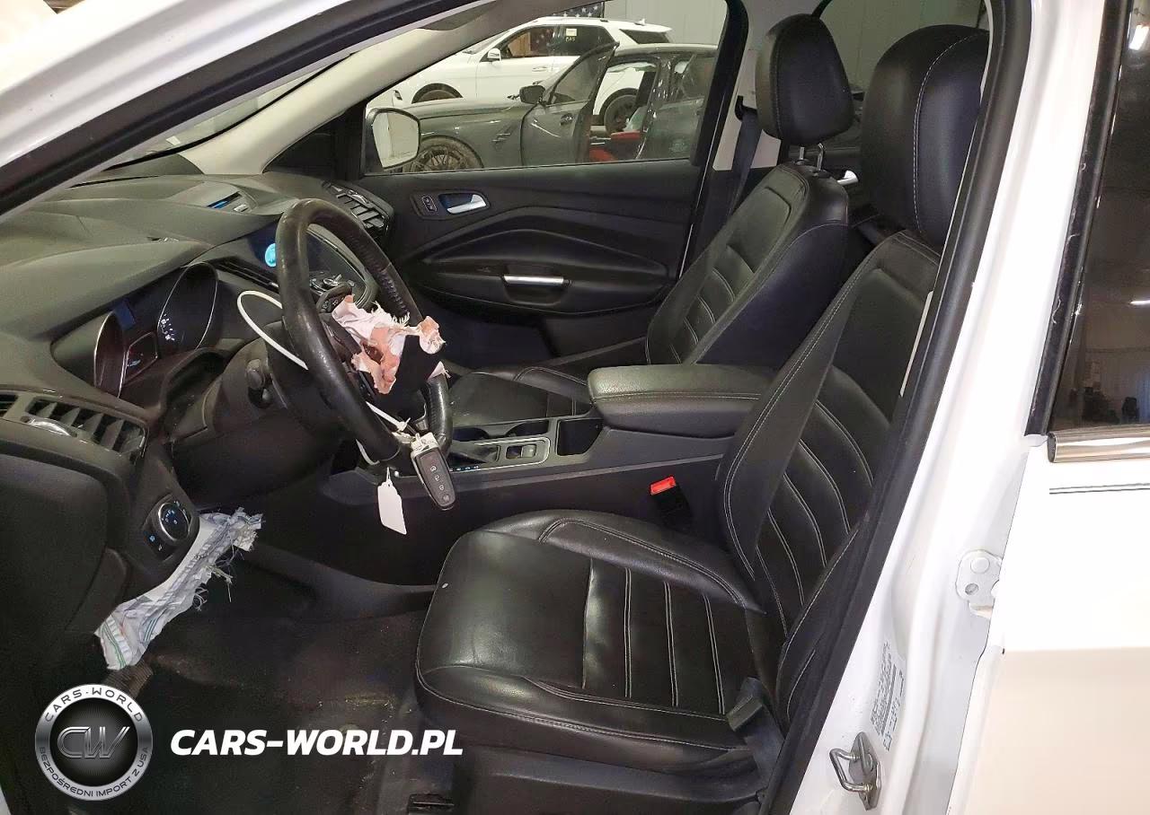 2017 Ford Escape Titanium VIN:1FMCU9JD9HUC64776 - 7