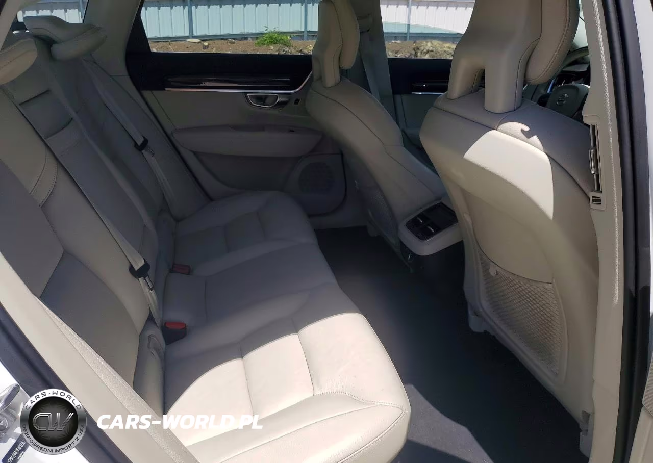 2017 Volvo S90 T6 Momentum VIN:YV1A22MK1H1010302 - 10