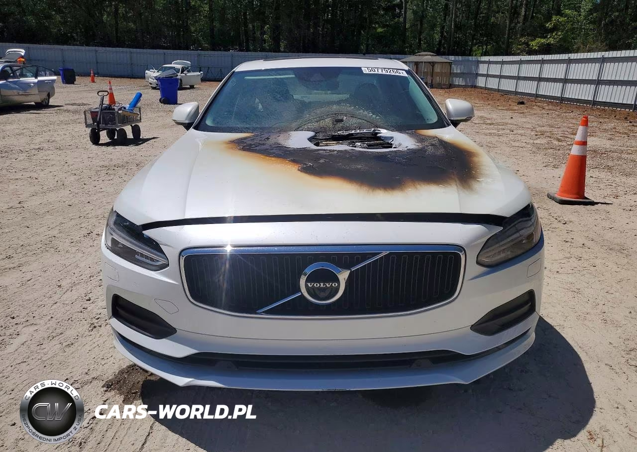 2017 Volvo S90 T6 Momentum VIN:YV1A22MK1H1010302 - 5