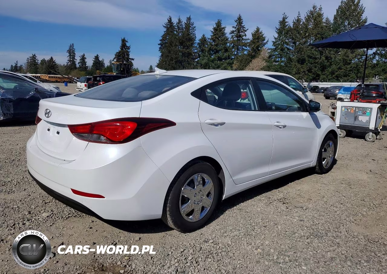 2016 Hyundai Elantra Se VIN:5NPDH4AE3GH721275 - 3