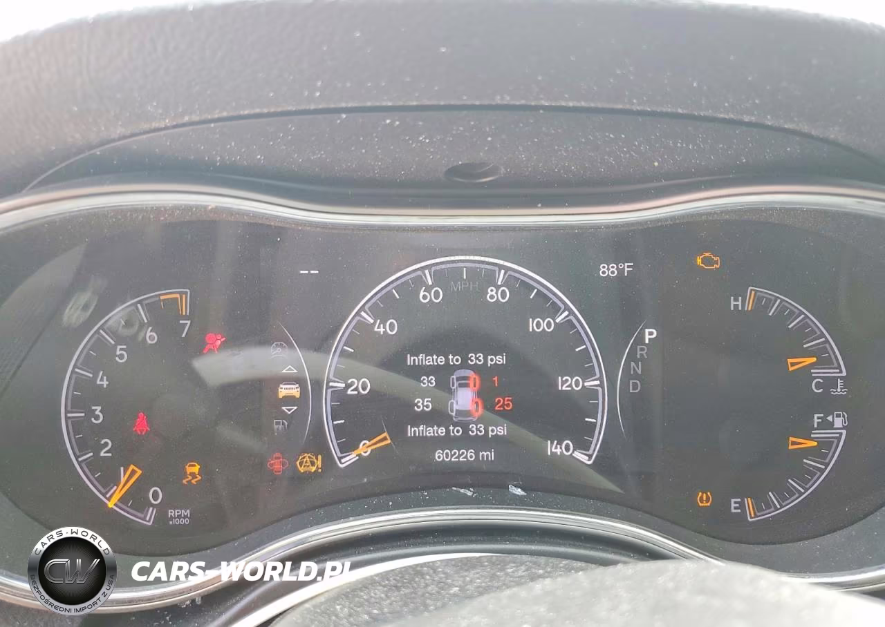 2020 Jeep Grand Cherokee Laredo VIN:1C4RJEAG3LC202699 - 9