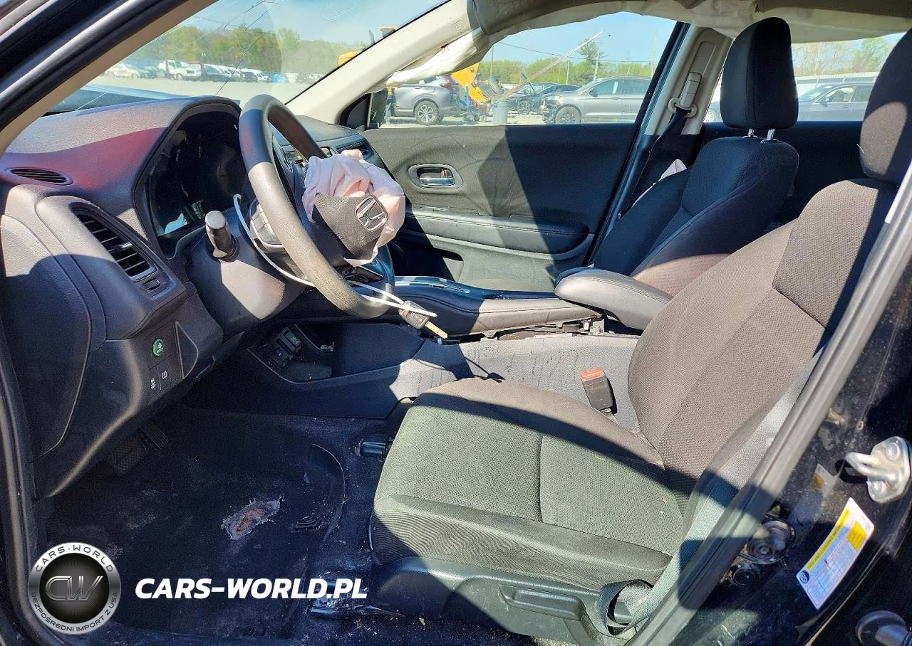 2018 Honda Hr-V Lx VIN:3CZRU6H31JG705636 - 7