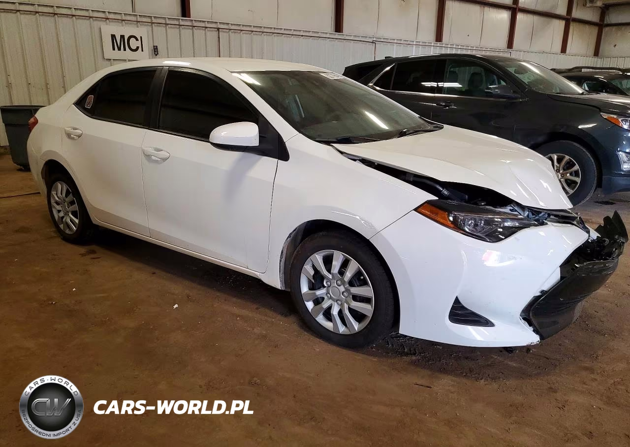 2019 Toyota Corolla Le VIN:5YFBURHE0KP939692 - 4