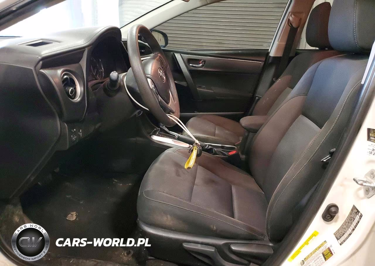2019 Toyota Corolla Le VIN:5YFBURHE0KP939692 - 7