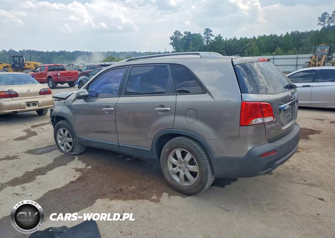 2013 Kia Sorento Lx VIN:5XYKT3A65DG325117 - 2