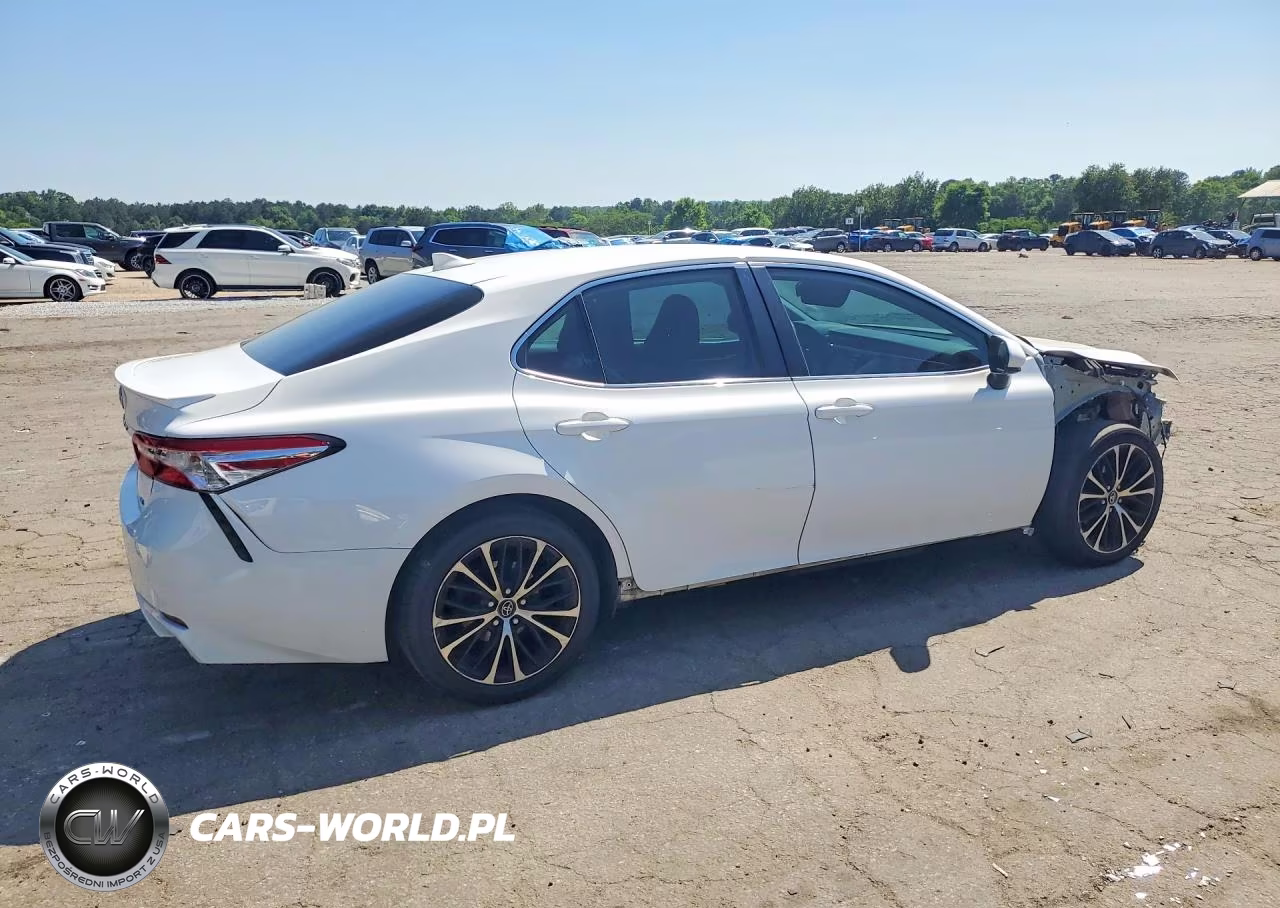 2020 Toyota Camry Se VIN:4T1G11AK4LU908185 - 3