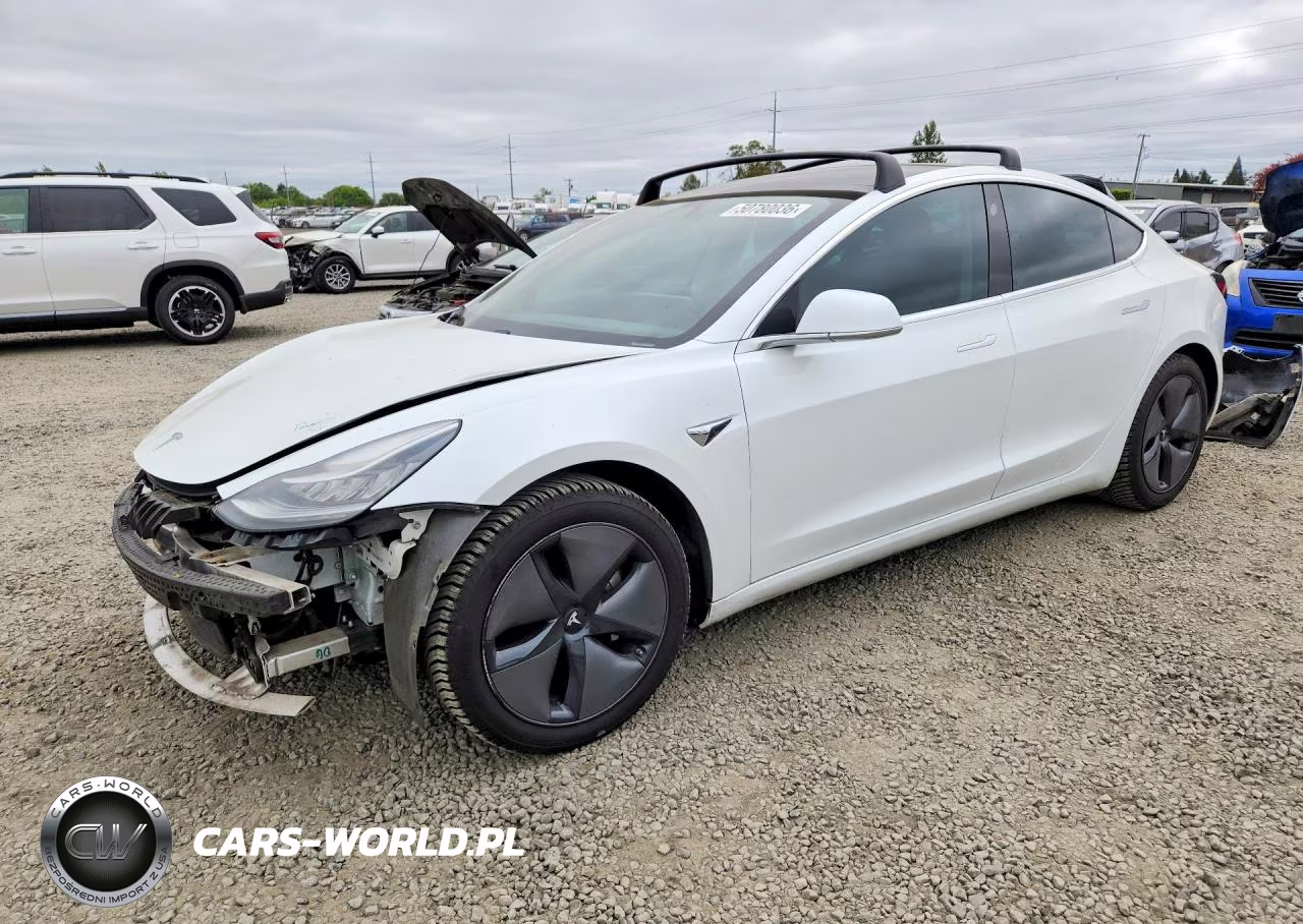 2018 Tesla Model 3 – zdjęcie 1 z 12