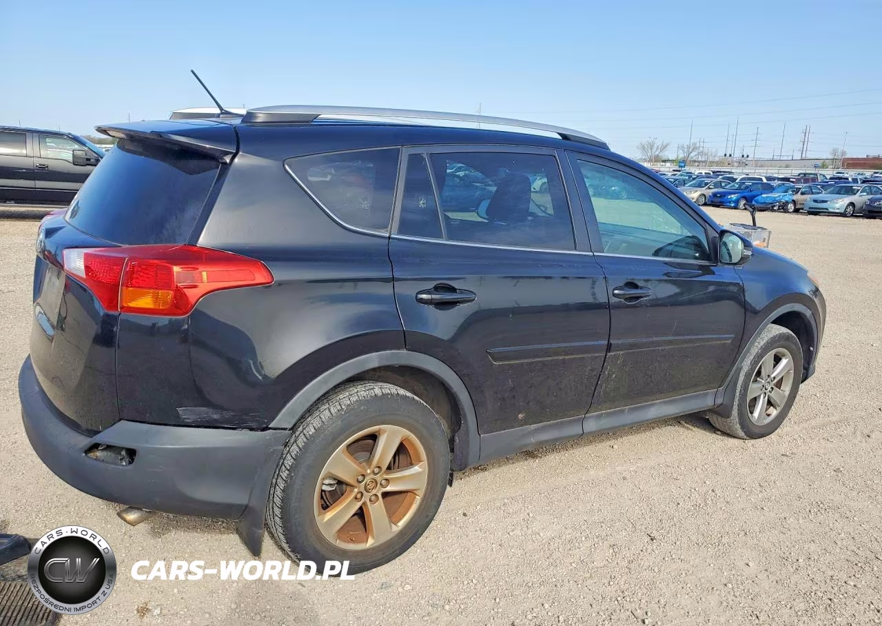 2015 Toyota Rav4 Xle VIN:2T3RFREV6FW322130 - 3