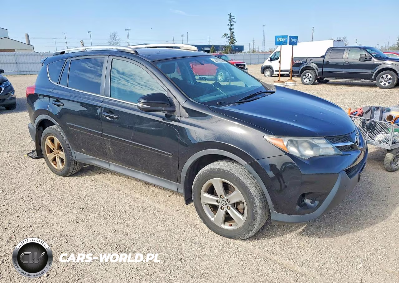 2015 Toyota Rav4 Xle VIN:2T3RFREV6FW322130 - 4