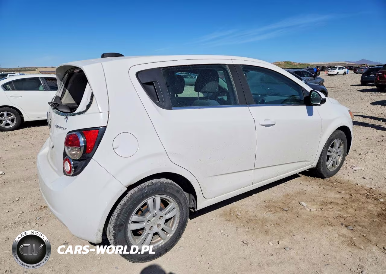 2016 Chevrolet Sonic Lt VIN:1G1JC6SH4G4104455 - 3
