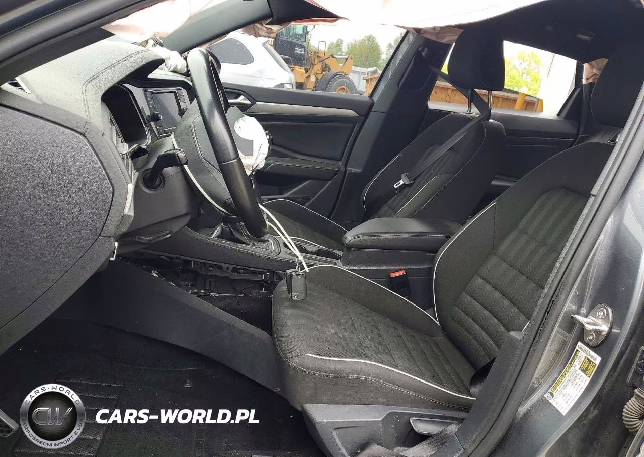 2024 Volkswagen Jetta Sport VIN:3VWBM7BU7RM025541 - 7