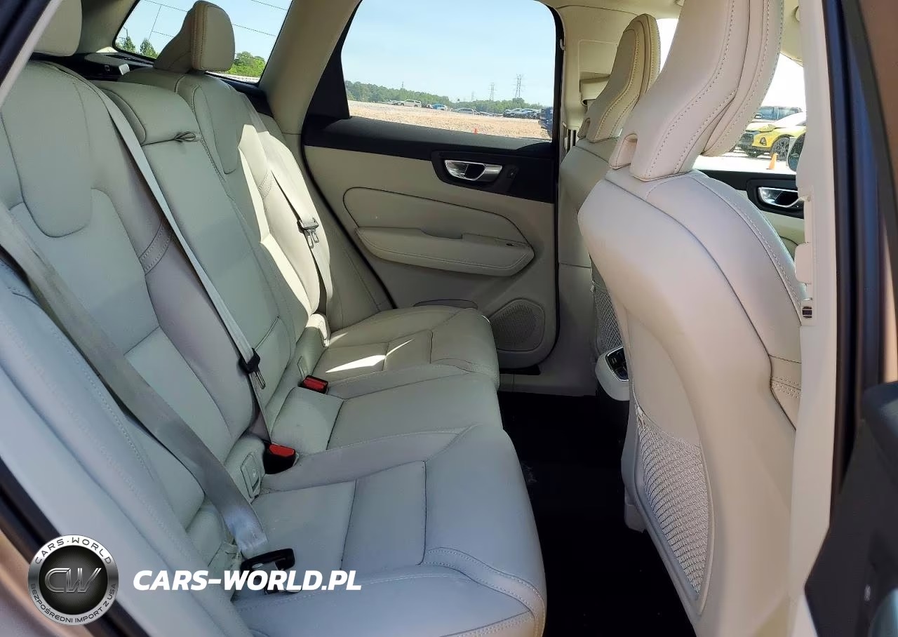 2024 Volvo Xc60 Ultimate VIN:YV4L12RM1R1750913 - 11