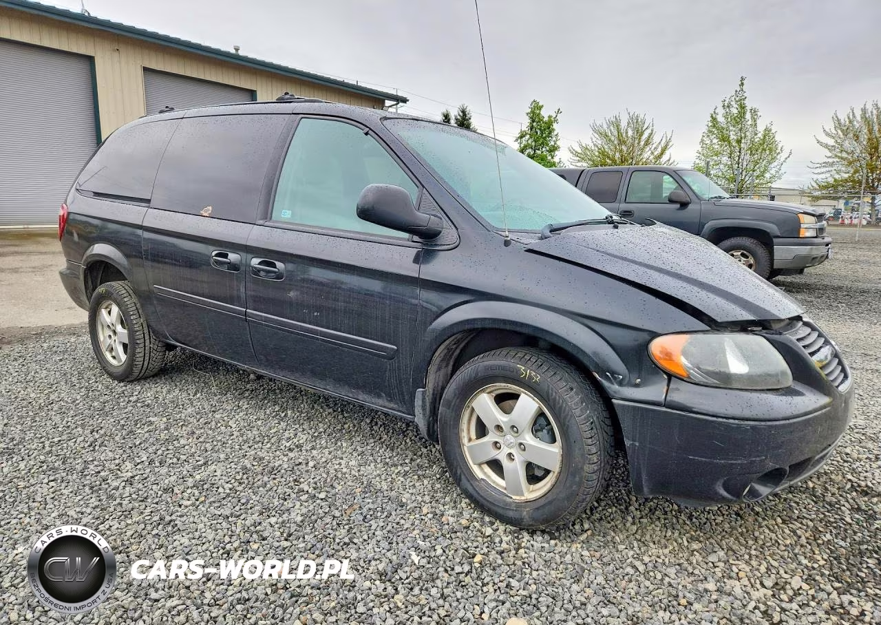 2005 Dodge Grand Caravan Sxt VIN:2D8GP44L45R160242 - 4