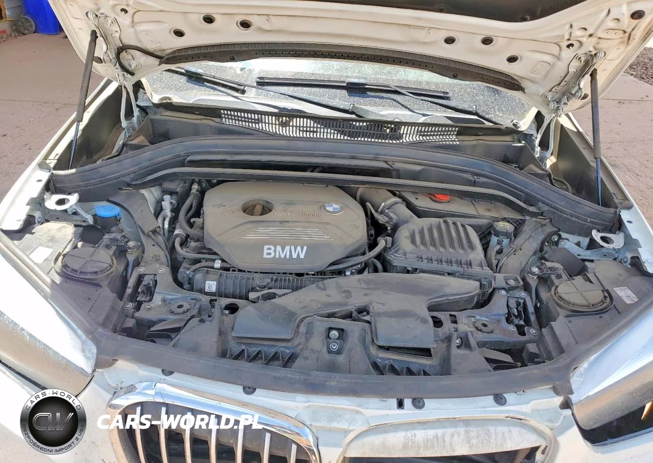 2018 BMW X1 xDrive28I VIN:WBXHT3C37J5L24779 - 11