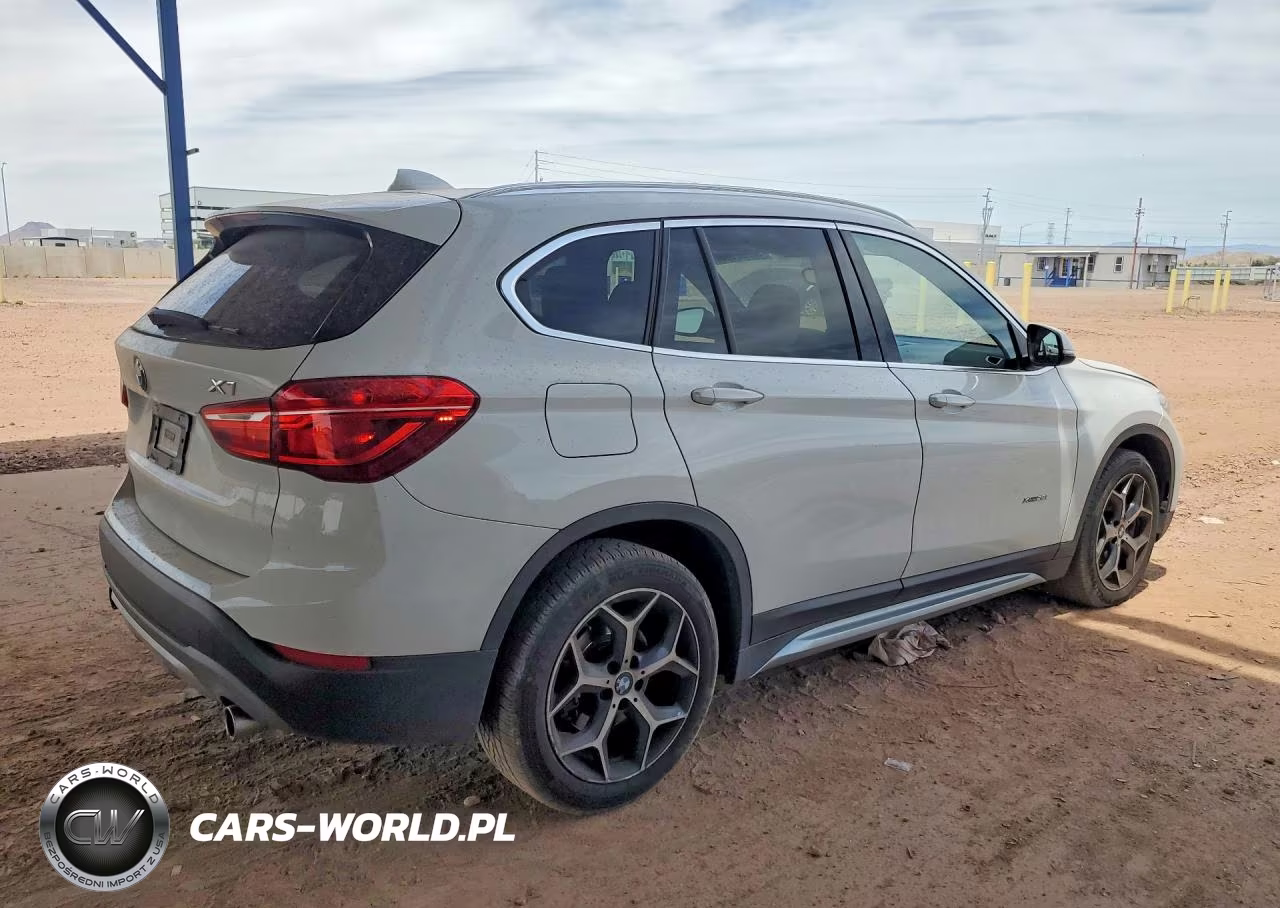2018 BMW X1 xDrive28I VIN:WBXHT3C37J5L24779 - 3