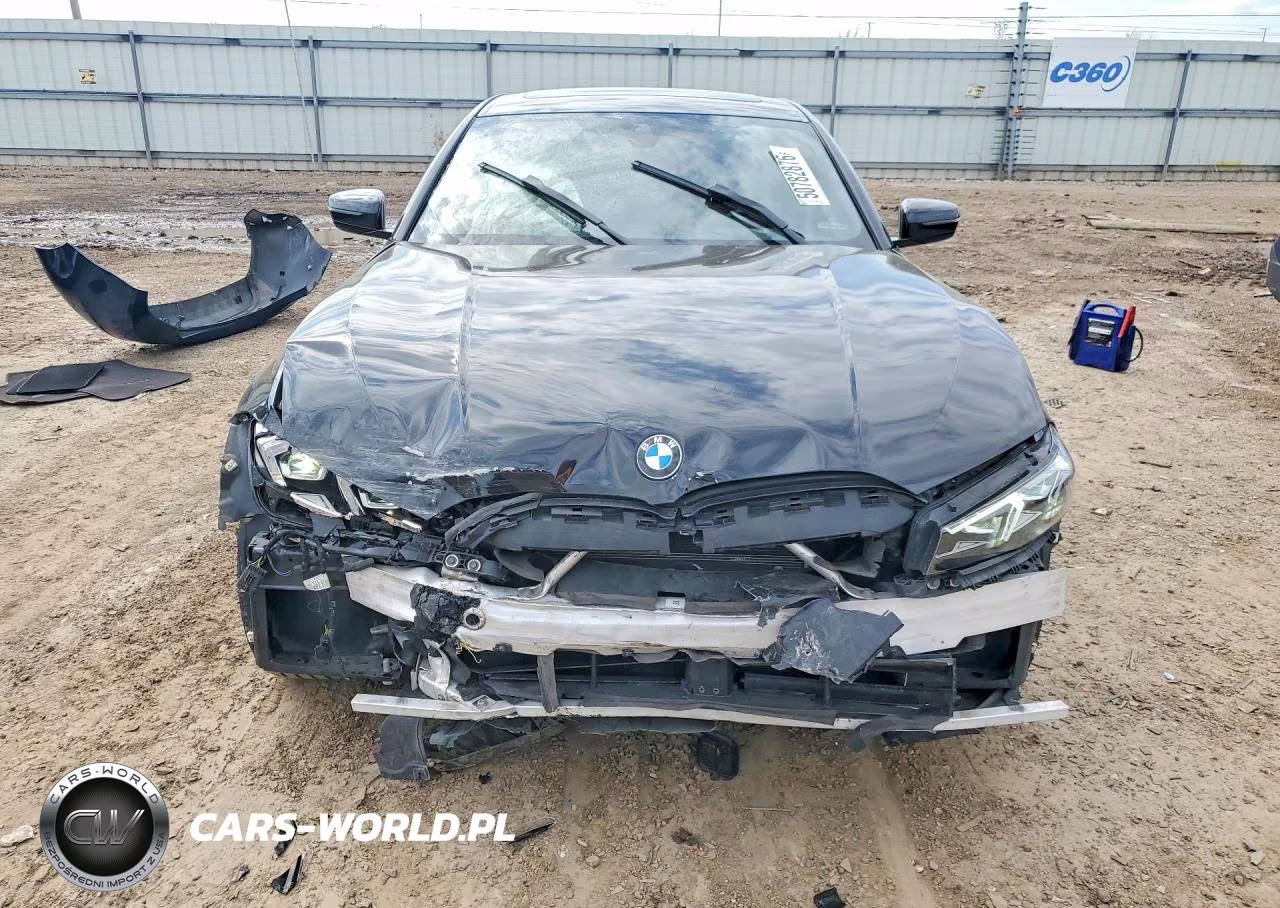 2024 BMW 330Xi VIN:3MW89FF07R8E13620 - 5