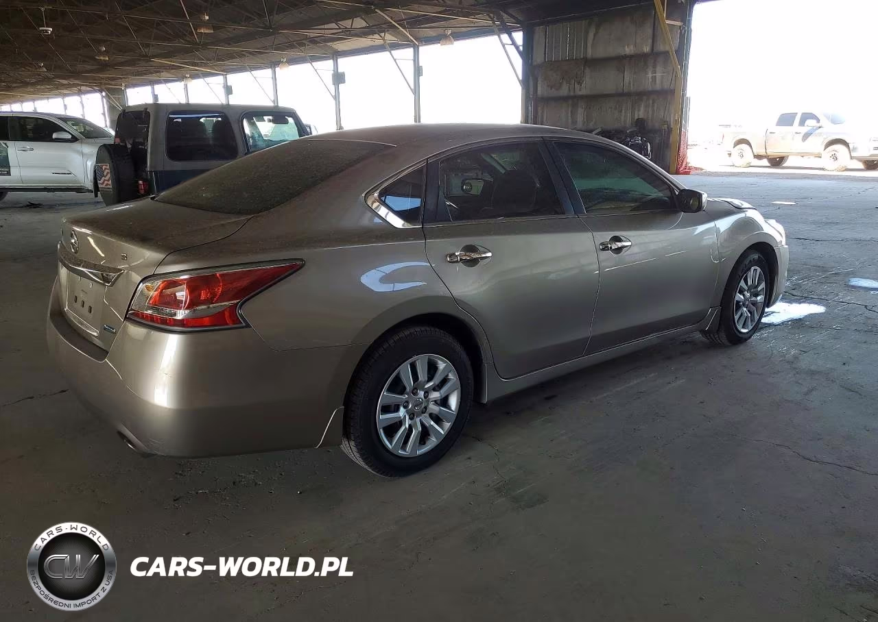 2014 Nissan Altima 2.5 S VIN:1N4AL3APXEC196677 - 3