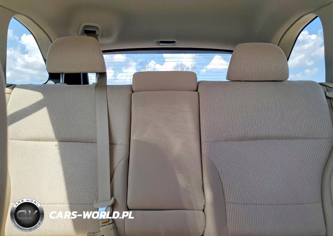 2019 Subaru Outback 2.5I Premium VIN:4S4BSAFC2K3296985 - 10