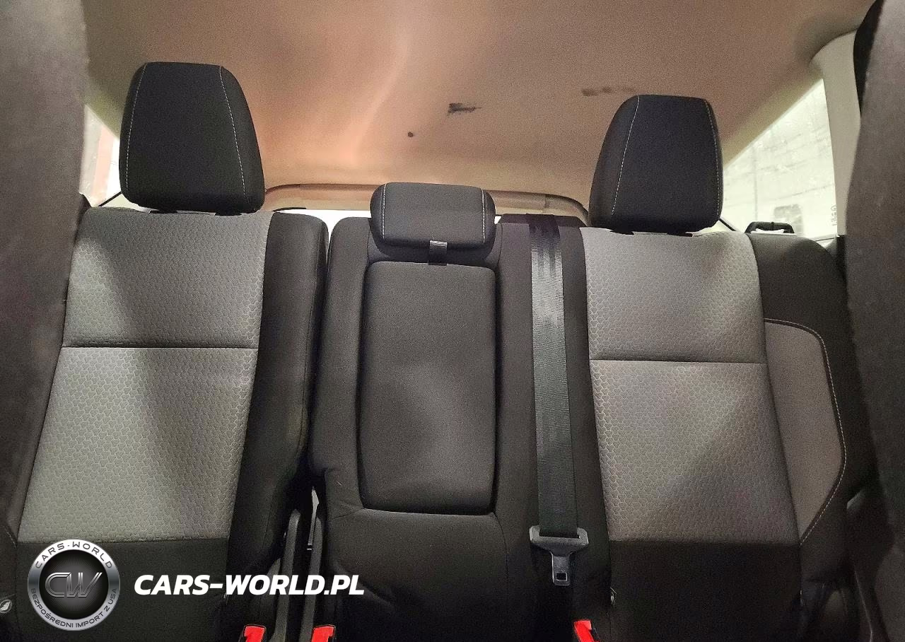 2019 Ford Escape Se VIN:1FMCU9GD0KUA86657 - 10