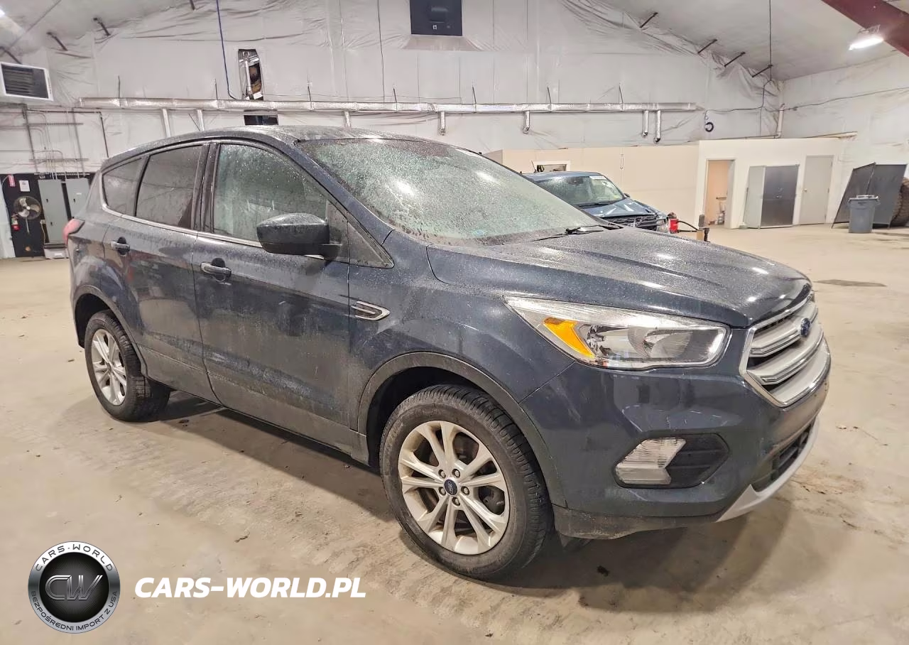 2019 Ford Escape Se VIN:1FMCU9GD0KUA86657 - 4