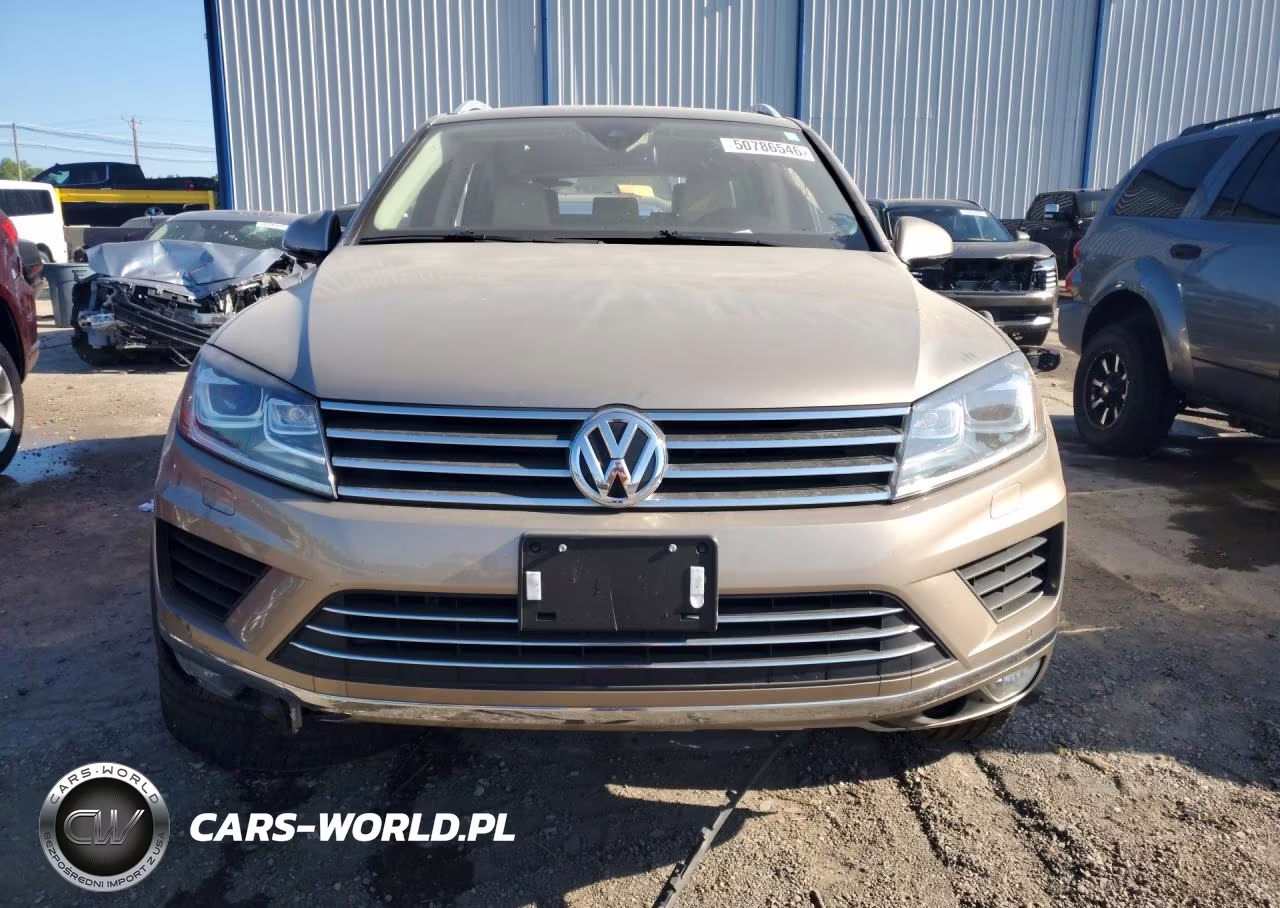2016 Volkswagen Touareg Sport VIN:WVGEF9BP7GD009988 - 5