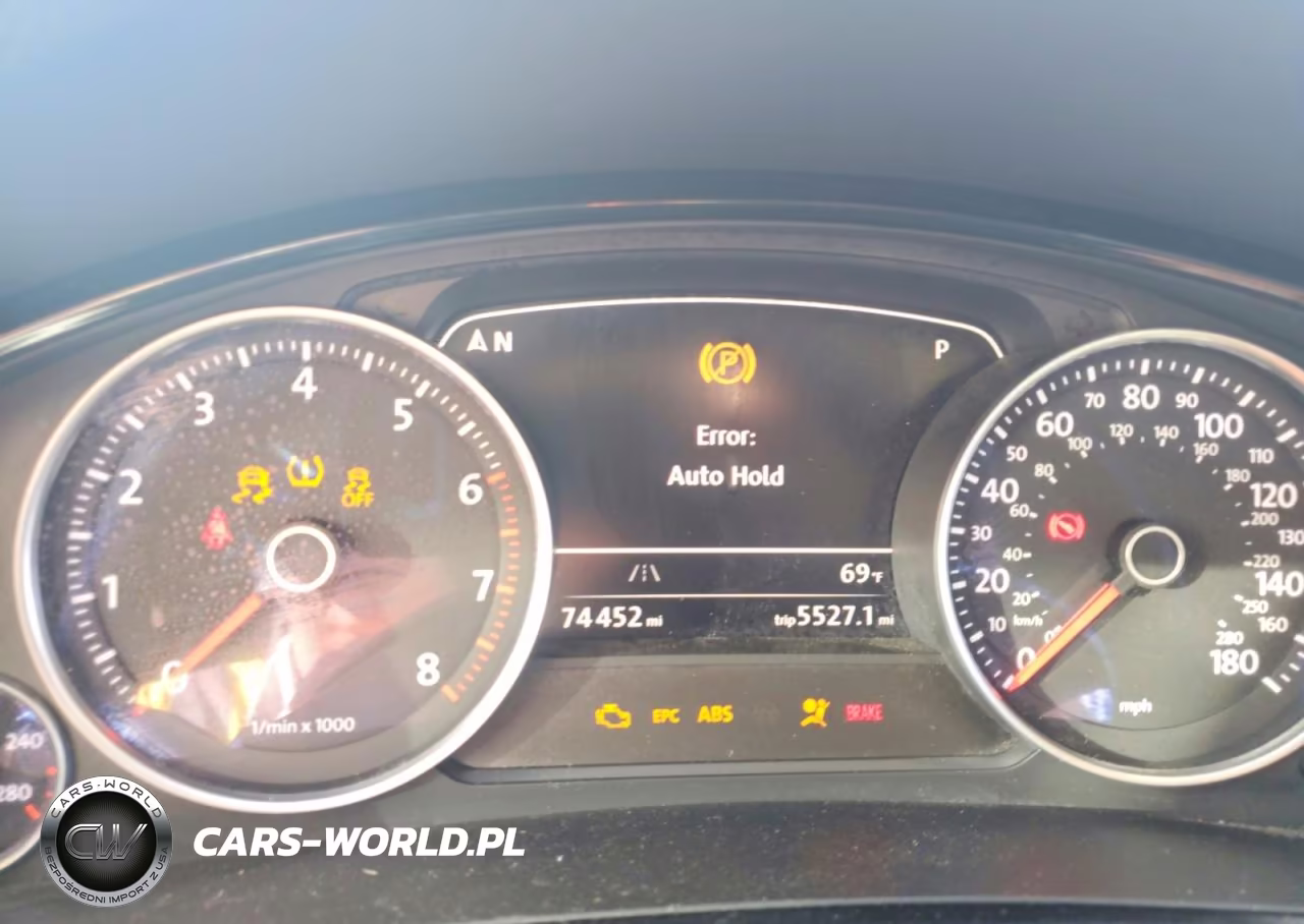 2016 Volkswagen Touareg Sport VIN:WVGEF9BP7GD009988 - 9