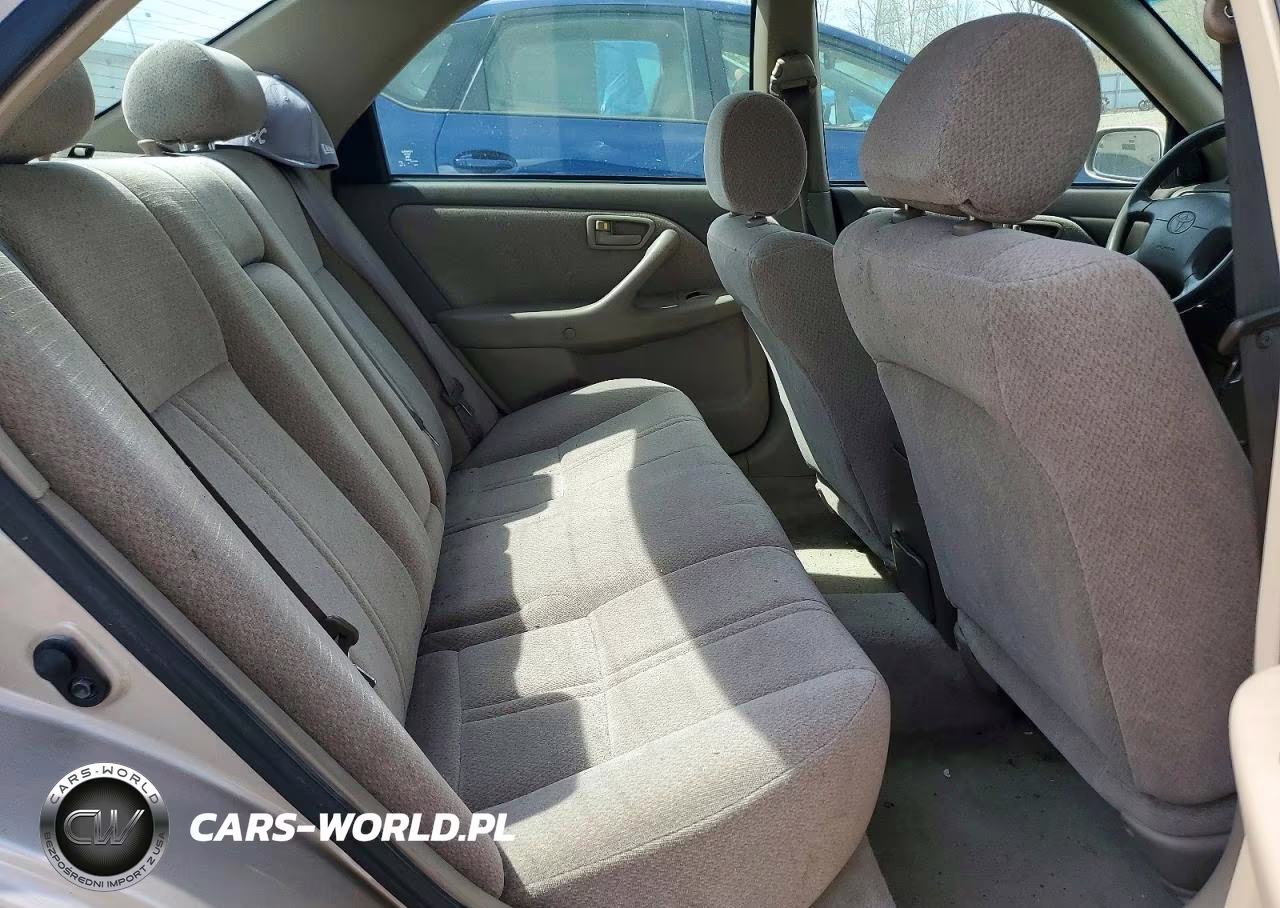 2001 Toyota Camry Le VIN:4T1BG22KX1U021748 - 10