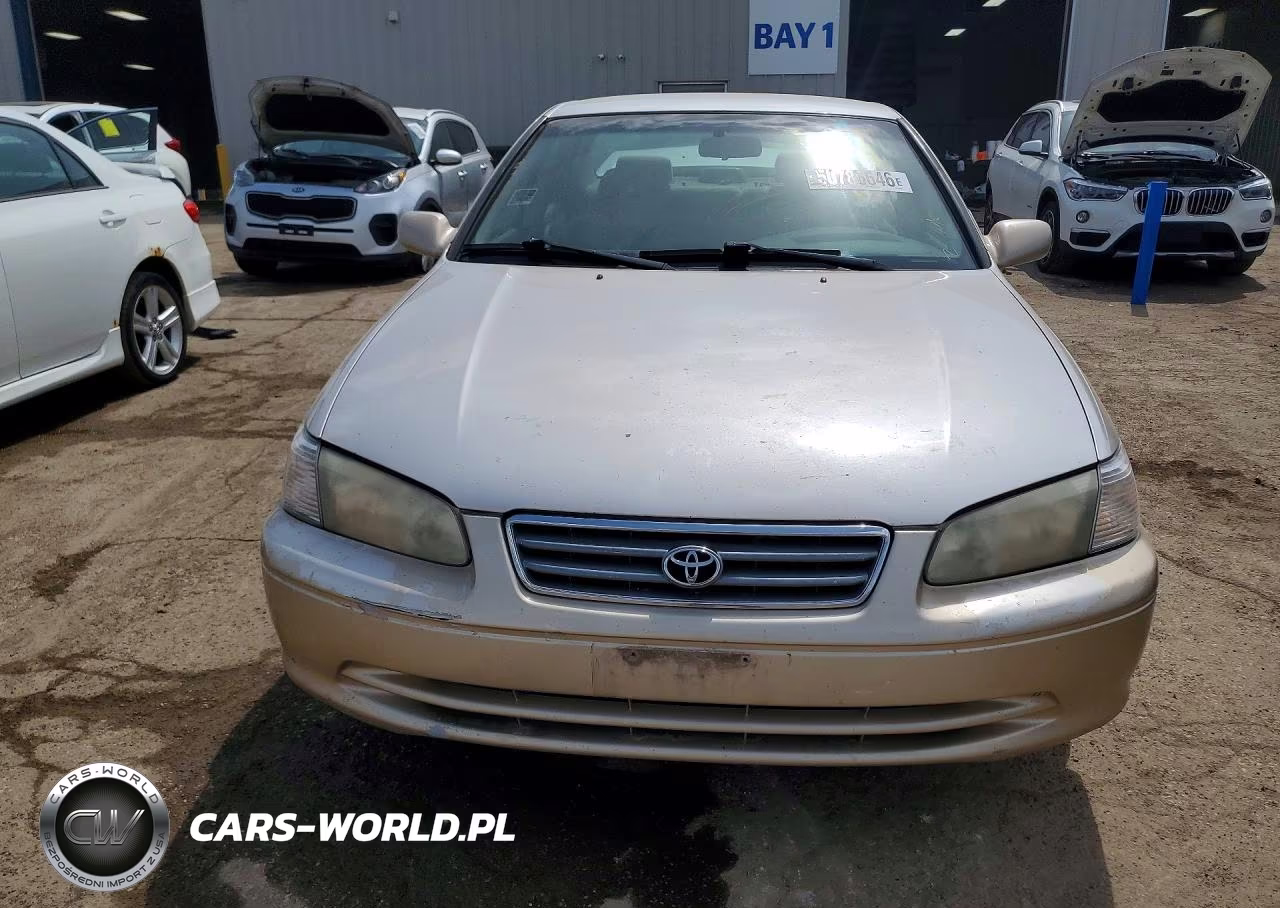 2001 Toyota Camry Le VIN:4T1BG22KX1U021748 - 5