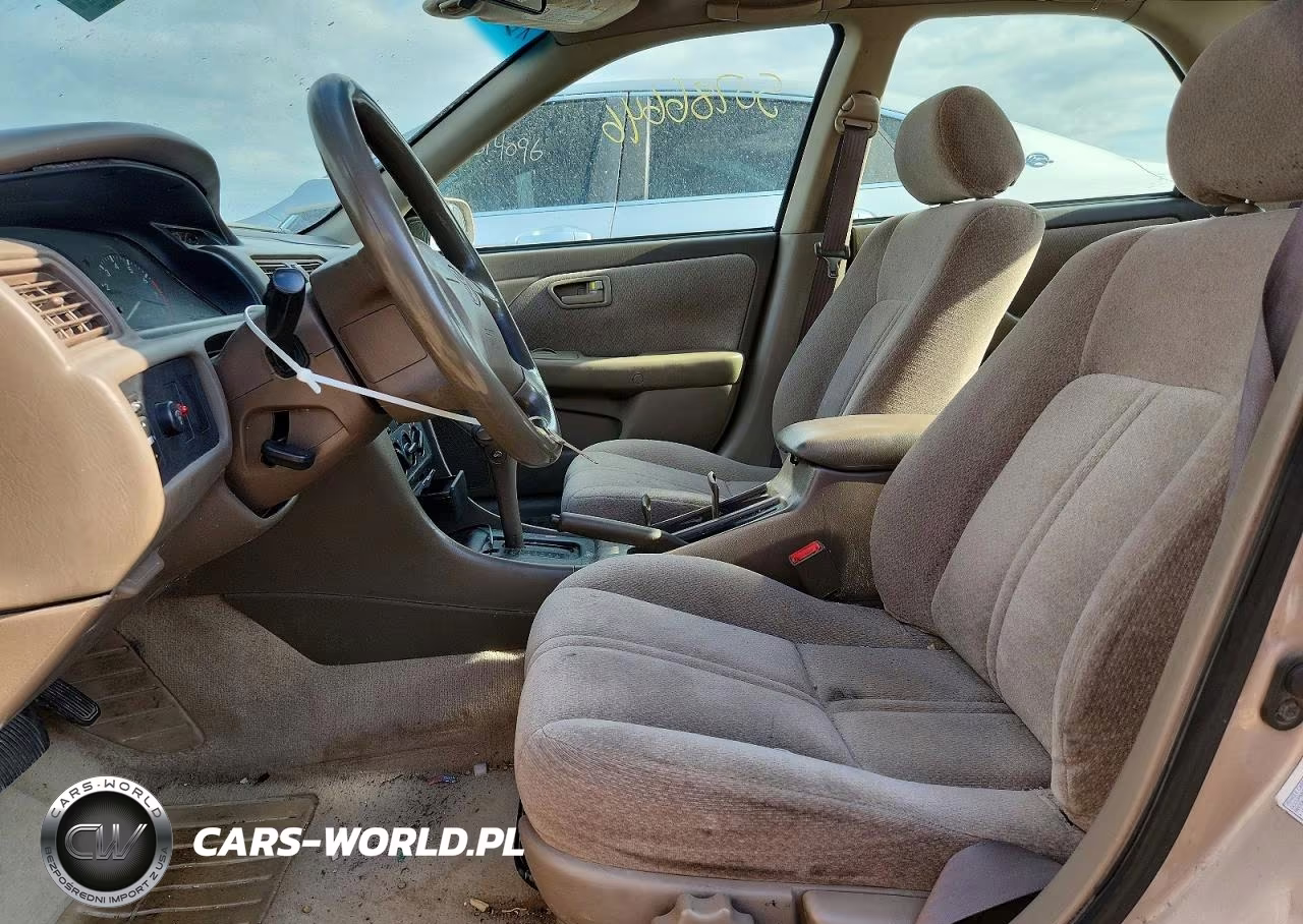 2001 Toyota Camry Le VIN:4T1BG22KX1U021748 - 7
