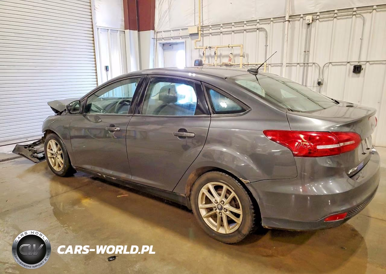 2018 Ford Focus Se VIN:1FADP3F28JL327341 - 2