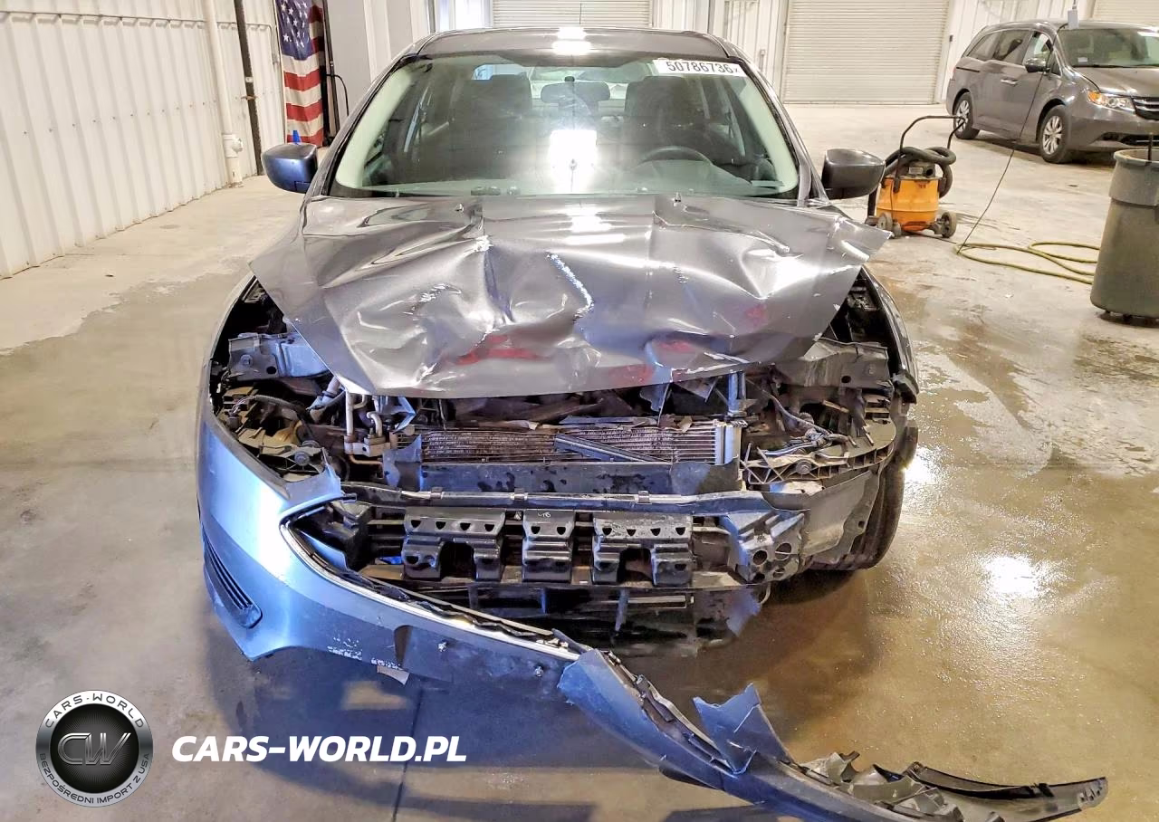 2018 Ford Focus Se VIN:1FADP3F28JL327341 - 5