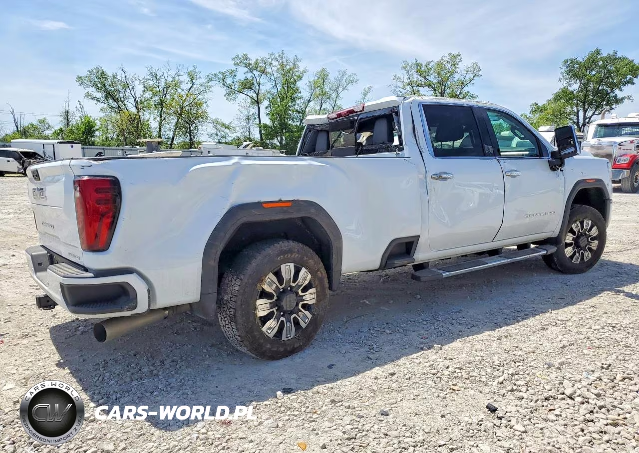 2026 GMC Sierra K3500 Denali VIN:1GT4UWEY8TF161897 - 3