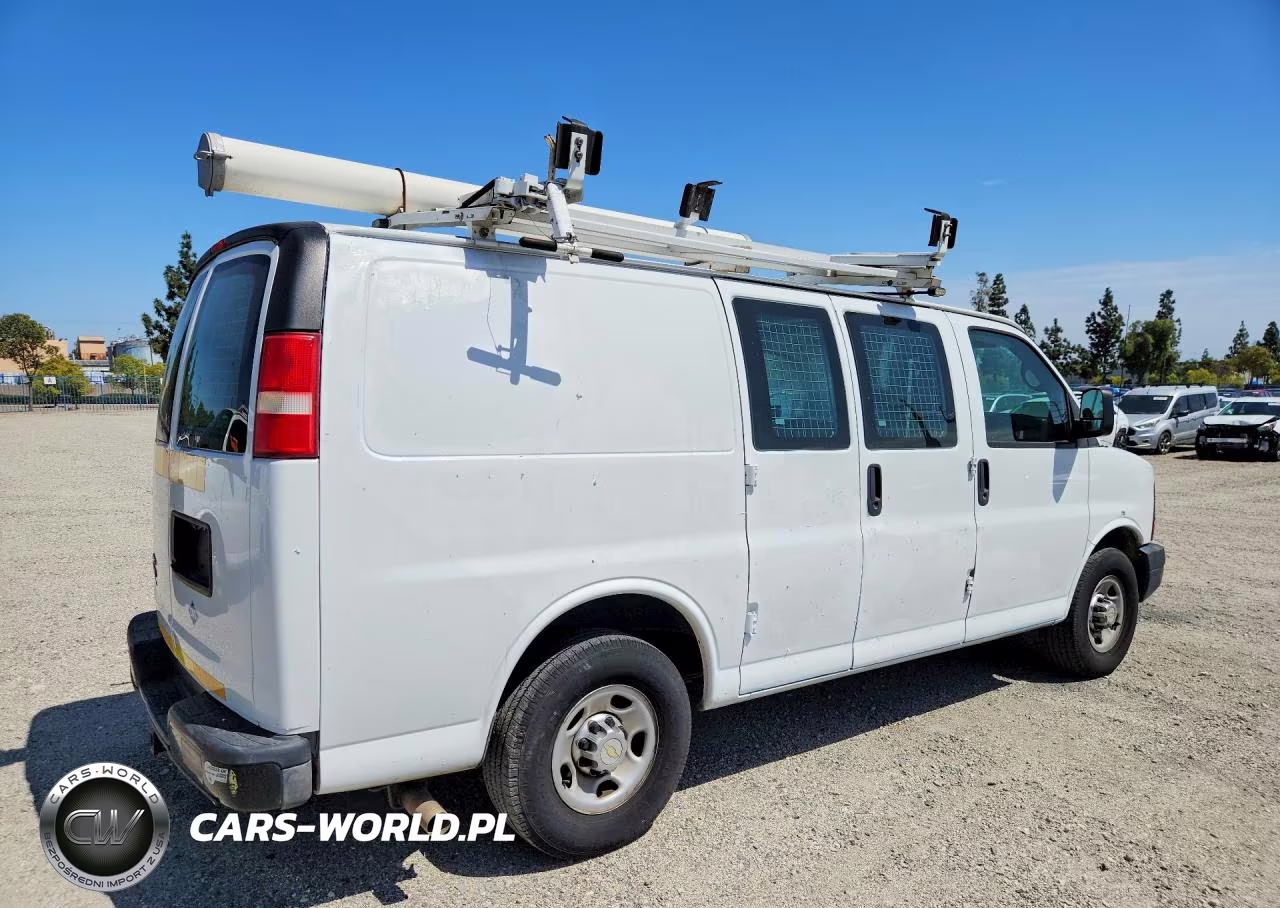 2013 Chevrolet Express G2500 VIN:1GCWGFCB9D1902491 - 3
