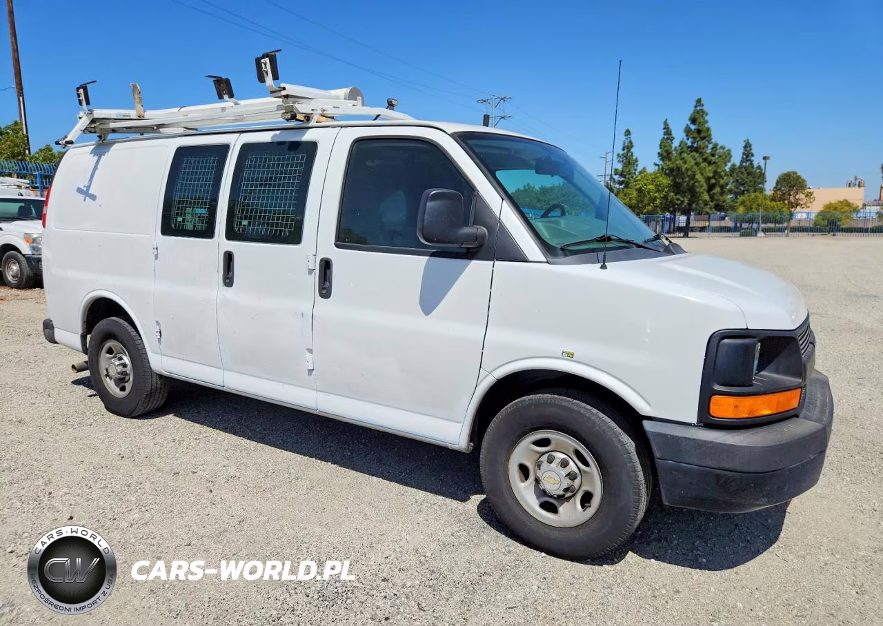 2013 Chevrolet Express G2500 VIN:1GCWGFCB9D1902491 - 4