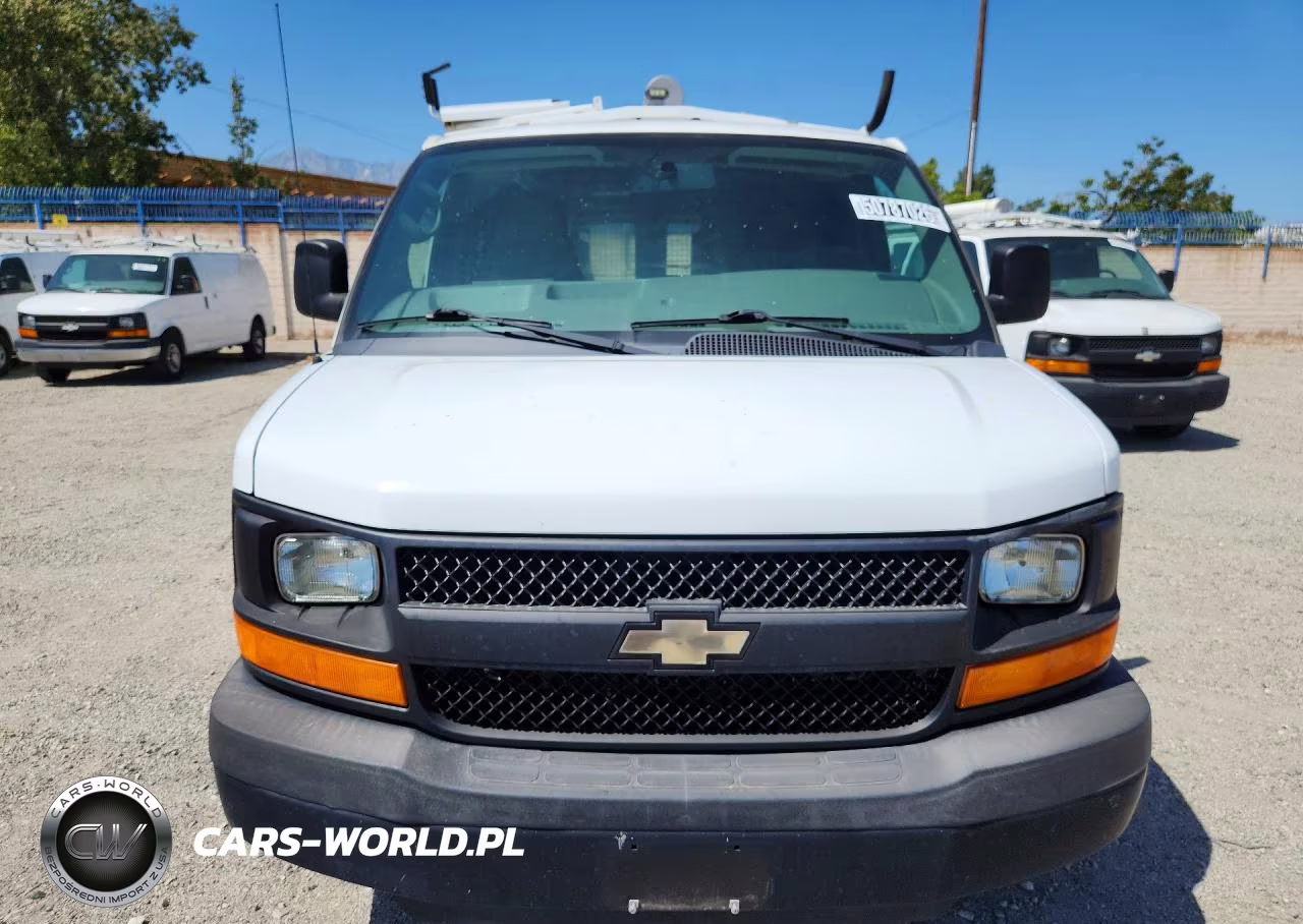 2013 Chevrolet Express G2500 VIN:1GCWGFCB9D1902491 - 5