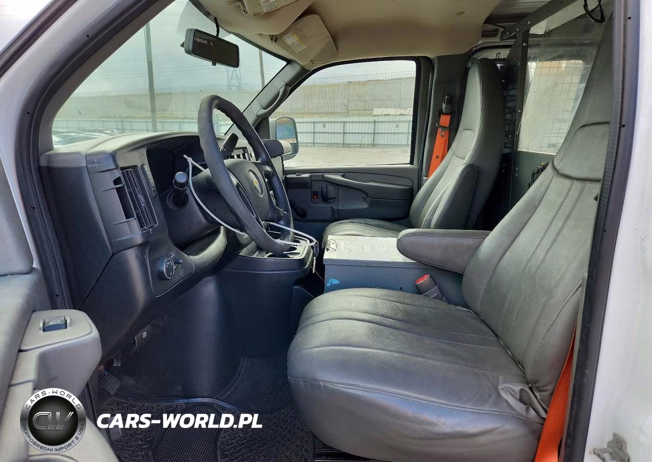 2013 Chevrolet Express G2500 VIN:1GCWGFCB9D1902491 - 7