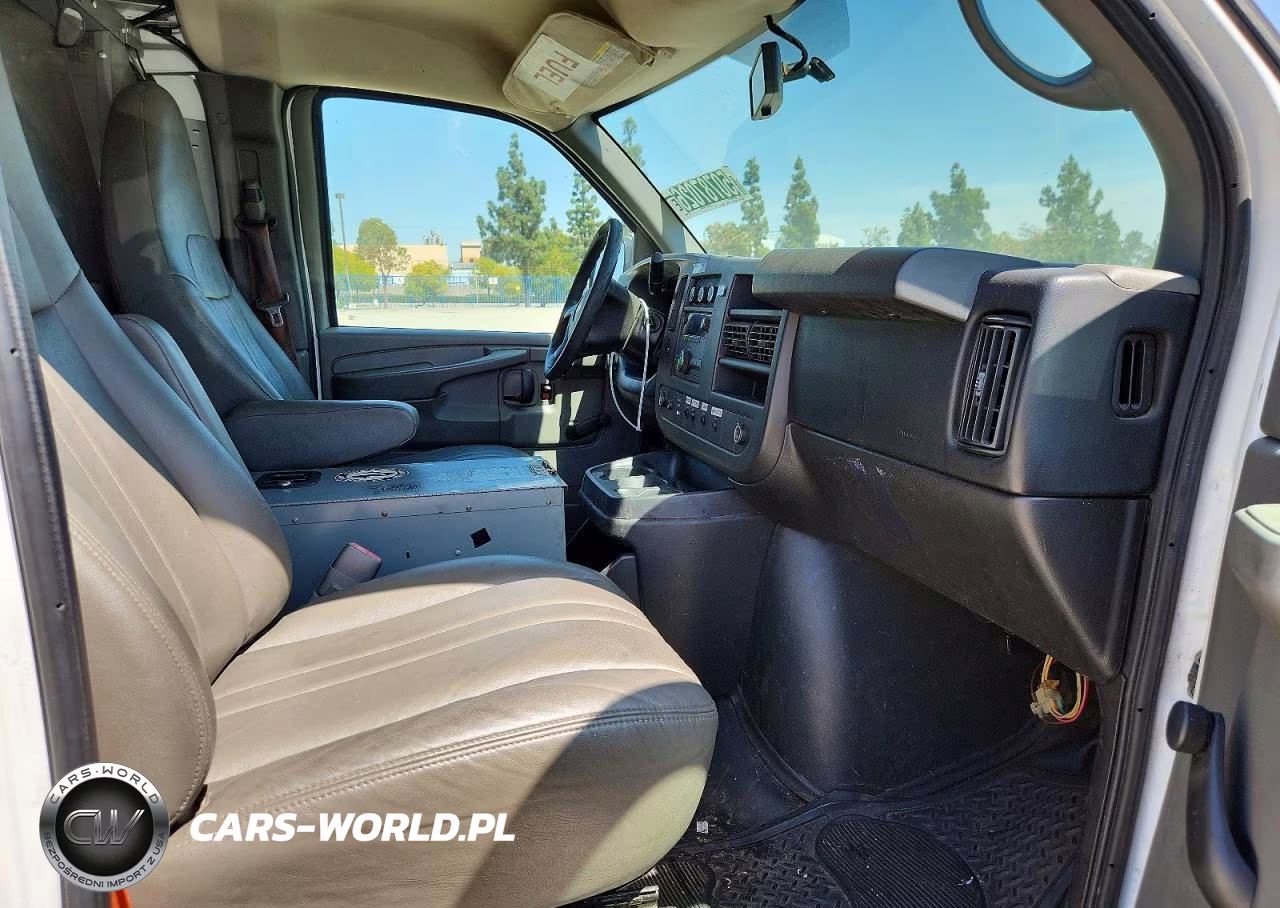 2013 Chevrolet Express G2500 VIN:1GCWGFCB9D1902491 - 8