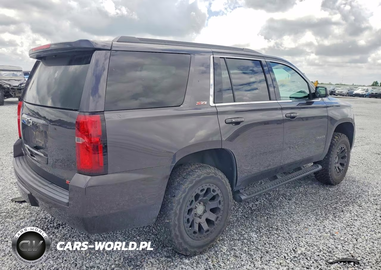 2018 Chevrolet Tahoe K1500 Lt VIN:1GNSKBKC1JR220693 - 3